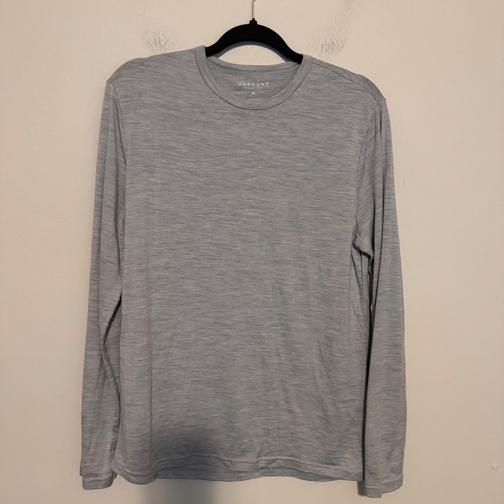 Unbound Merino Wool Long Sleeve Crewneck top gray M outdoor base layer hiking